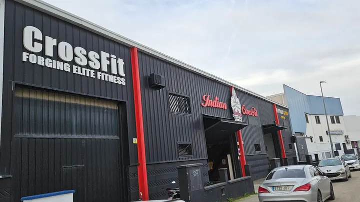 Indian: Weightlifting & Fitness — estudio de fitness-studio en Sevilla — 4