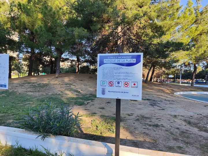 Parque de calistenia La Plata — entrenamiento funcional-studio en Jerez de la Frontera — 2
