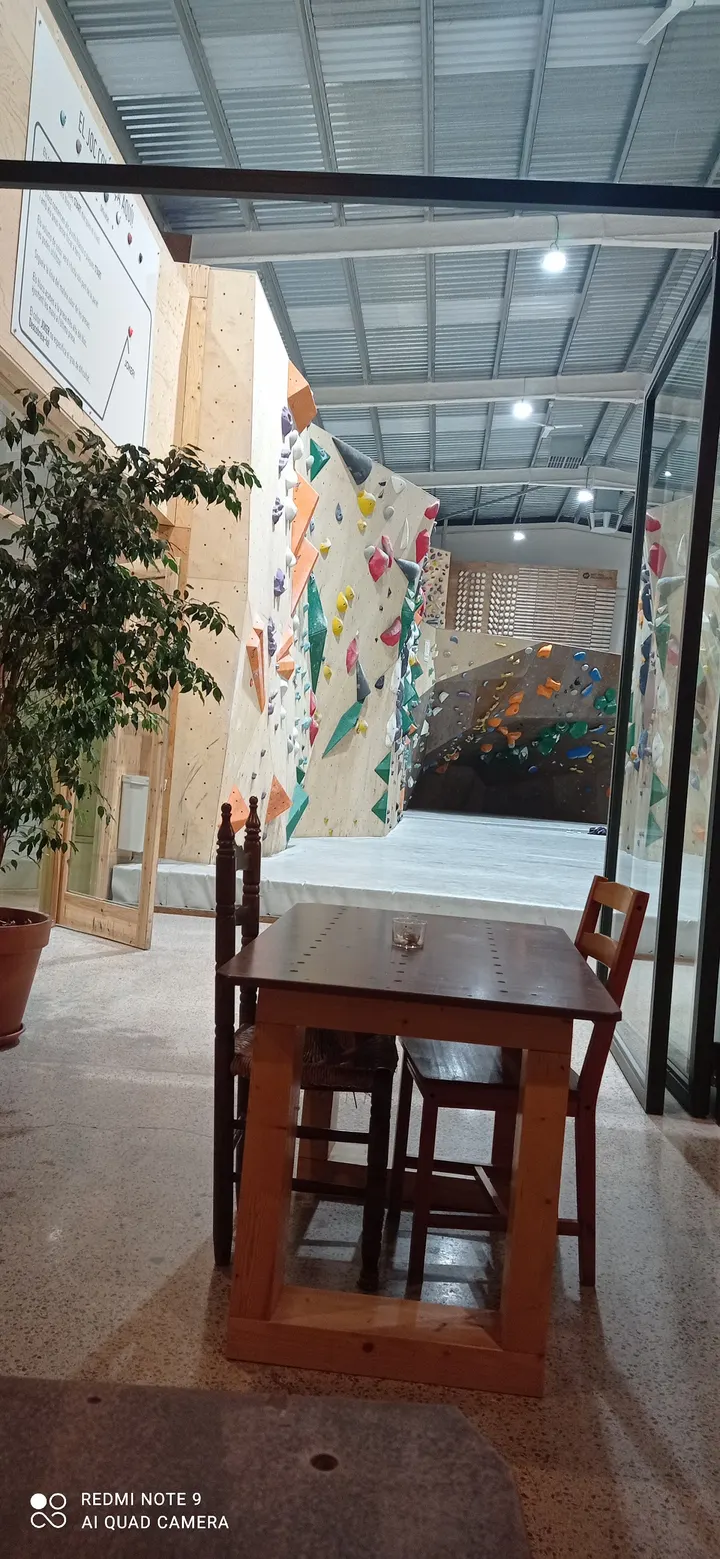 Blocat Escalada i Salut — escalada-studio en Barcelona — 5