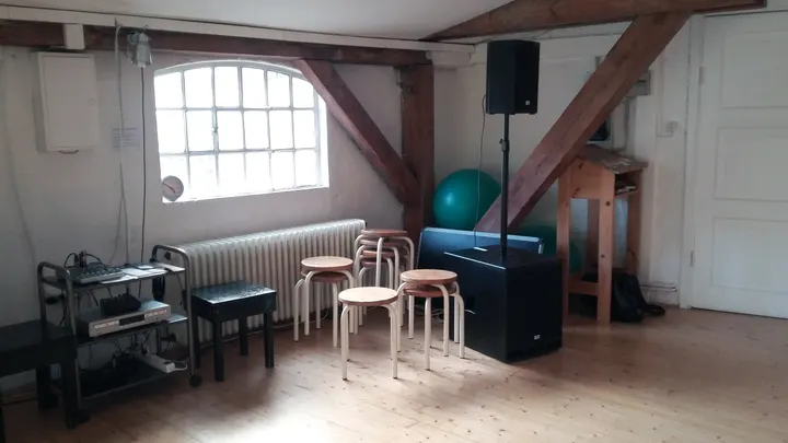 Triade Für Tanz und Performance — tanz-studio in Hamburg — 5