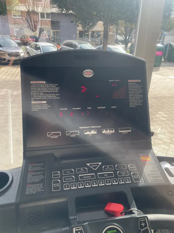 Iruñagym — Estudio de fitness en Ermitagaña-Mendebaldea, Pamplona
