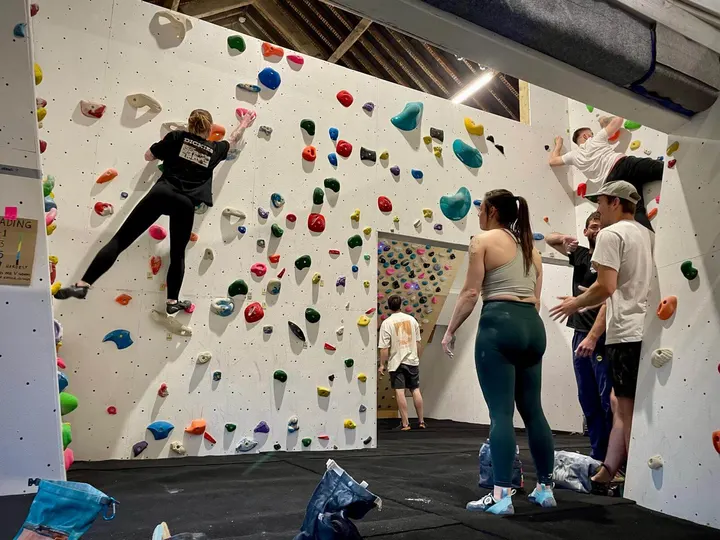 Stroud Climbing Commons Services — bouldering-studio in Stroud — 4