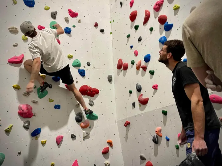 Stroud Climbing Commons Services — bouldering-studio in Stroud — 5