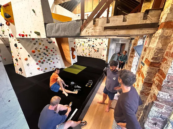 Stroud Climbing Commons Services — bouldering-studio in Stroud — 6