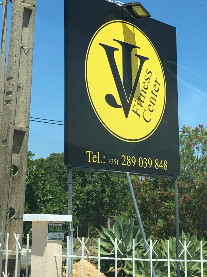 Jv Fitness center — Ginásio em Quatro Estradas, Loulé