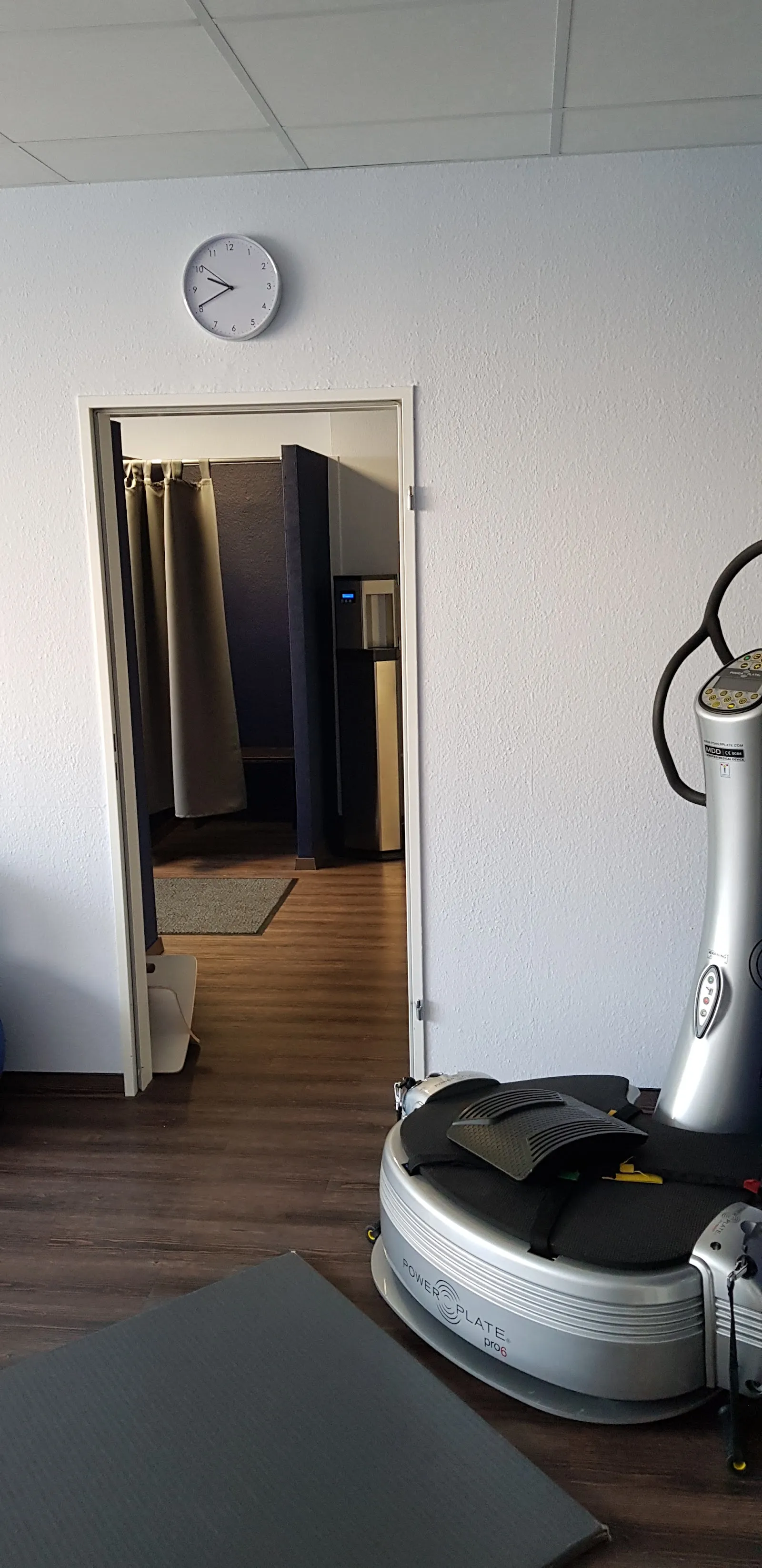 Body Balance Center Power Plate + EMS XBODY Venter — fitnessstudio in Düsseldorf — 3