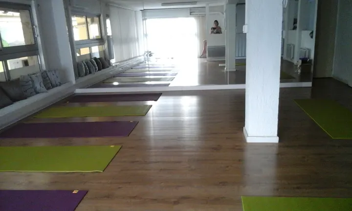Laude DEMAY La Voie du Yoga — yoga-studio à Aix-en-Provence — 4