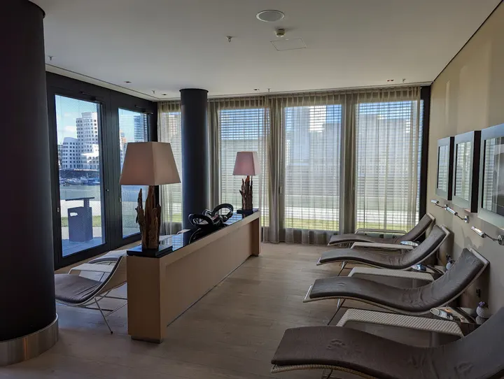 Rive Spa & Fitness — Fitnessstudio in Hafen, Düsseldorf