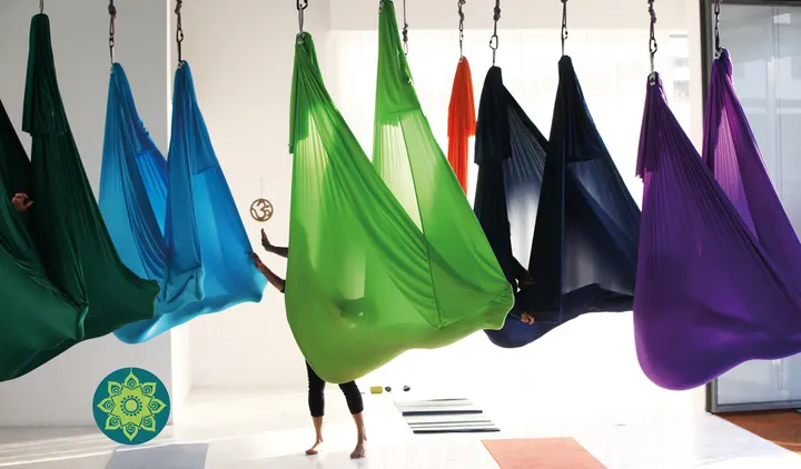 Aerial Yoga Ana Luísa Ribeiro — Aéreo em Almada