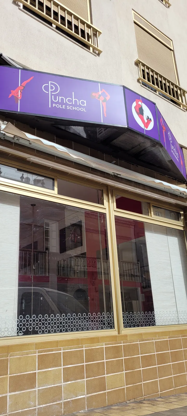 Puncha Pole School — pole fitness-studio en Zona Rambla, Santa Cruz de Tenerife — 2