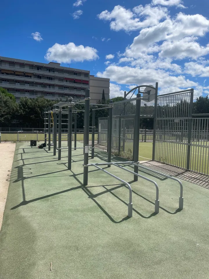 Parc de street workout Europe — Callisthénie à Pont de l'Arc, Aix-en-Provence