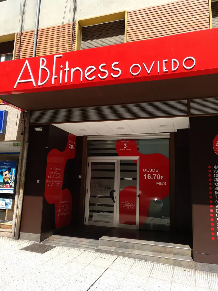 Yes Fitness Gym — estudio de fitness-studio en Pumarín, Oviedo — 2