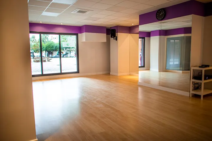 Little Room Valladolid — Baile en Delicias - Arco de Ladrillo, Valladolid