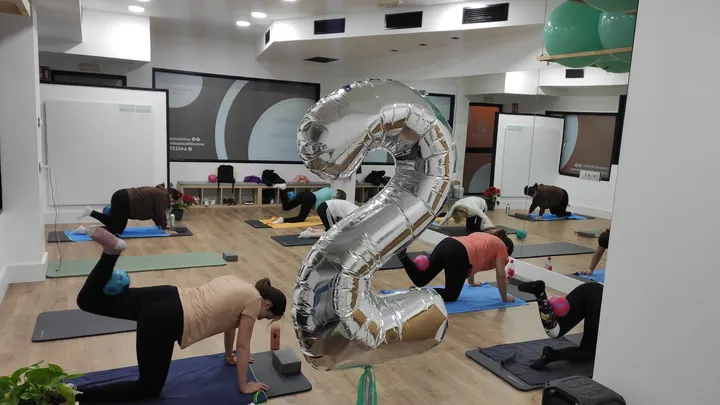 Pilates terapéutico Córdoba - Pilates para embarazadas - Clínica Isquion — pilates-studio en Distrito Noroeste, Córdoba — 2