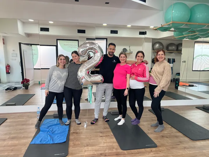 Pilates terapéutico Córdoba - Pilates para embarazadas - Clínica Isquion — Pilates en Distrito Noroeste, Córdoba