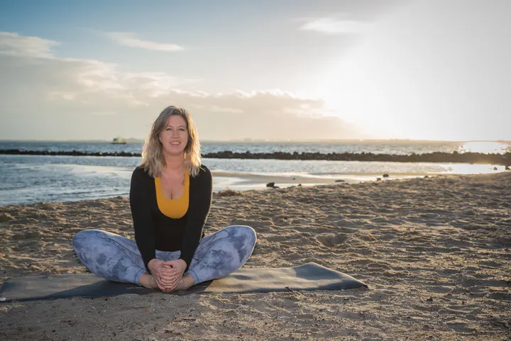 SandradeJager. Coaching Yoga Voeding — Yoga in Nieuwenhoorn, Hellevoetsluis