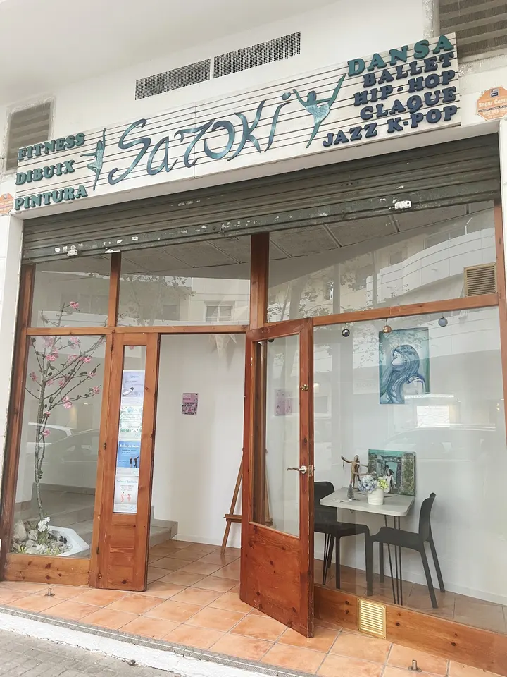 Saroki Studio — Baile en Puigfred, Badalona