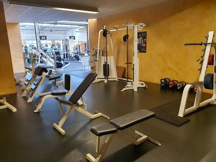 elanos Sport & Wellness — fitnessstudio in Adelheidsdorf — 2