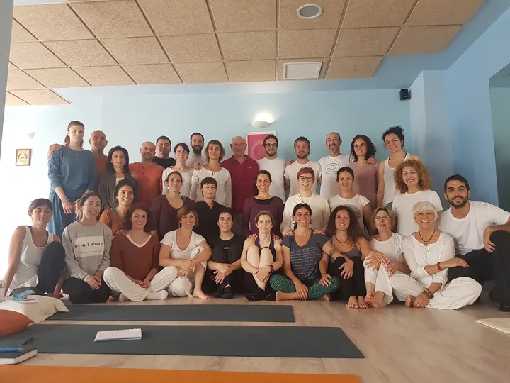 Centro de Yoga Iturbi — Yoga en Malilla, Valencia