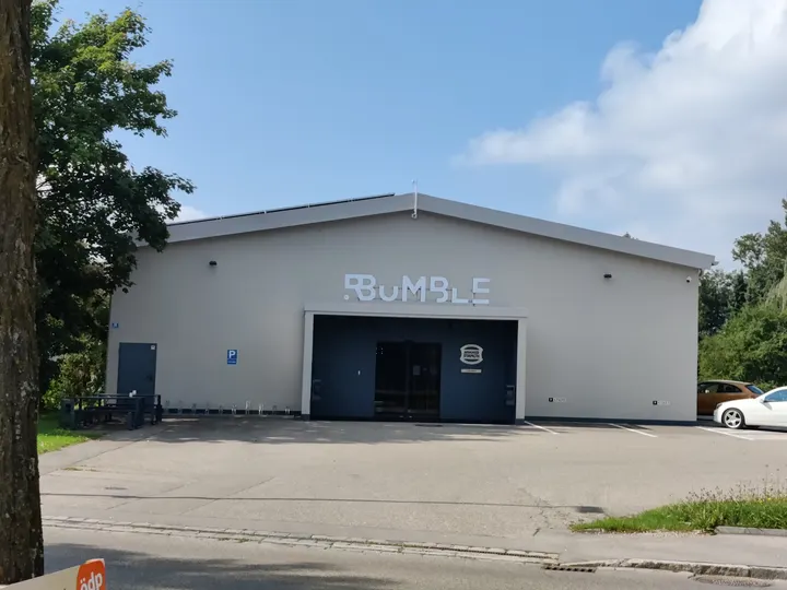 Rumble Bumble — fitnessstudio in Rain — 3