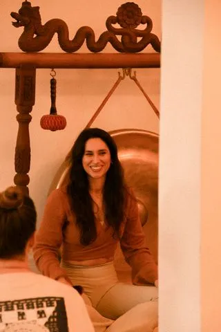 Yoga by Sara GoMo @ Soma Space — yoga-studio i Hamburg — 2