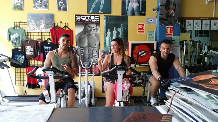 Gimnasio Fitness Manía — Estudio de fitness en Puigfred, Badalona