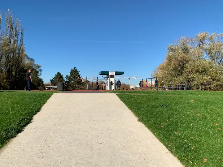 Aire de street workout — Callisthénie à L'Île-Saint-Denis