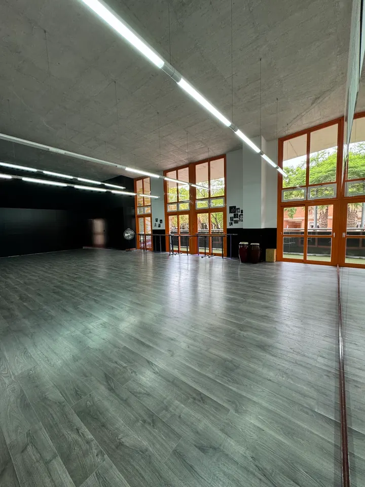 MURCIAFUSION Clases de salsa y bachata Murcia — baile-studio en Murcia — 2