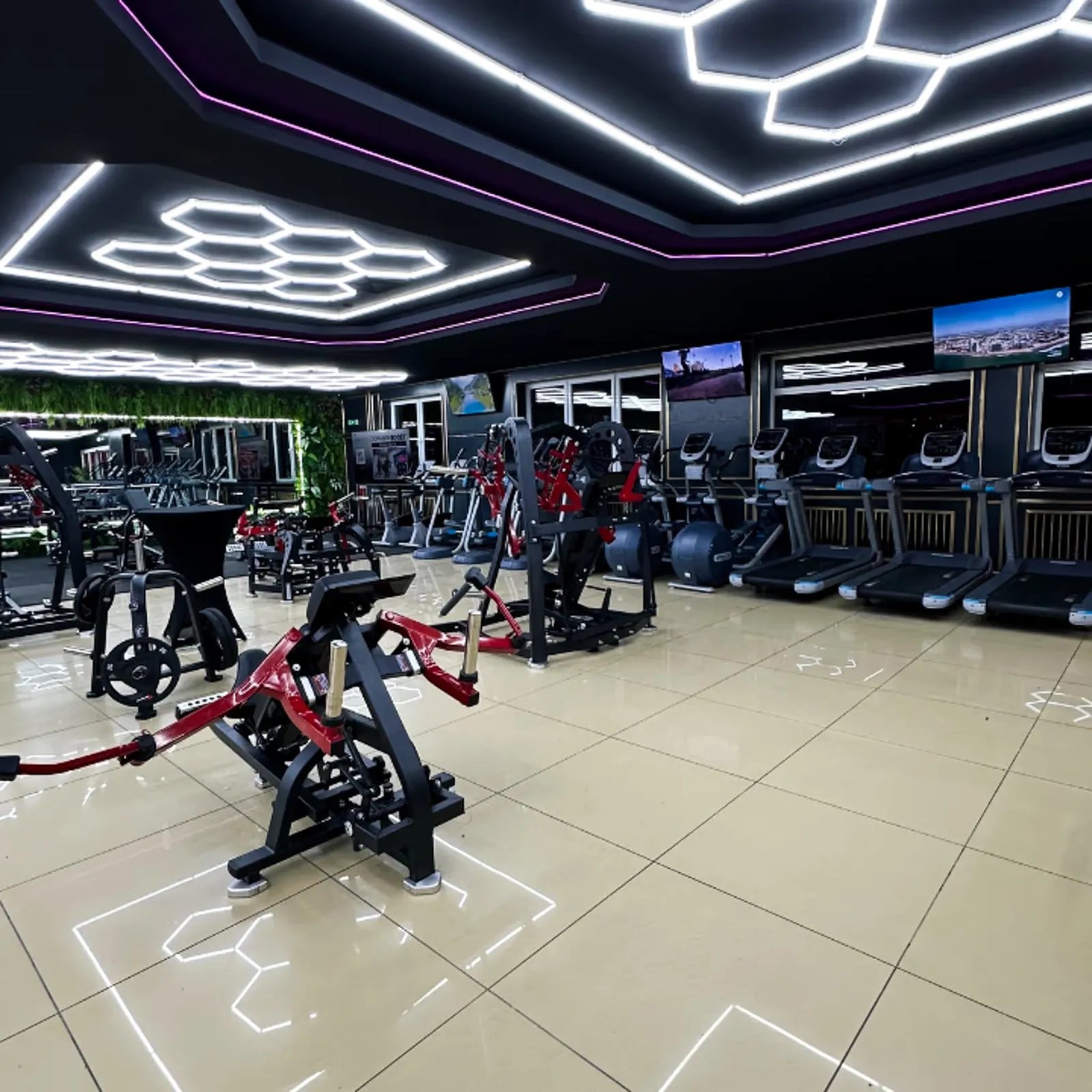Get Fit Bad Orb — träningsstudio i Frankfurt — 2