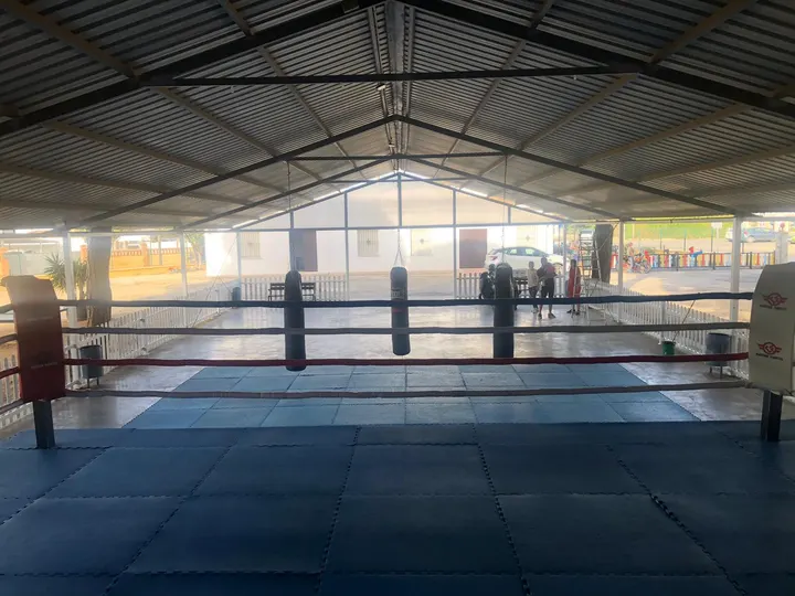 Muay Thai K1 Morasan — artes marciales-studio en Roche — 2