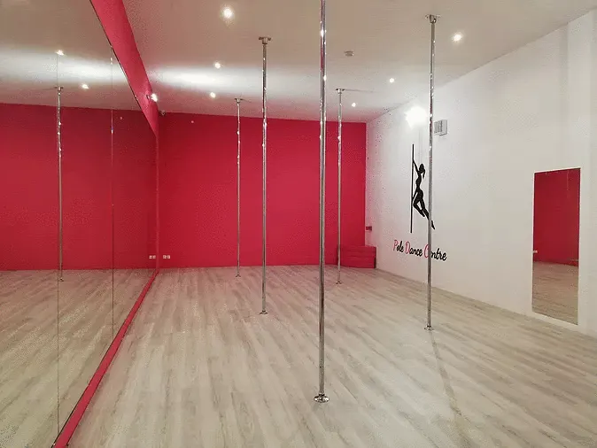 Pole Dance Centre — salle de fitness-studio à Saran — 5