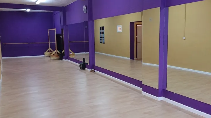Danza Oriental Selkis Nuit — baile-studio en Barrio de Tiradores, Cuenca — 2