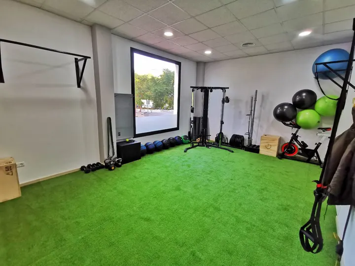 Natural Fit CENTRO ENTRENAMIENTO PERSONAL — Entrenamiento personal en Balcones del Mar, Estepona