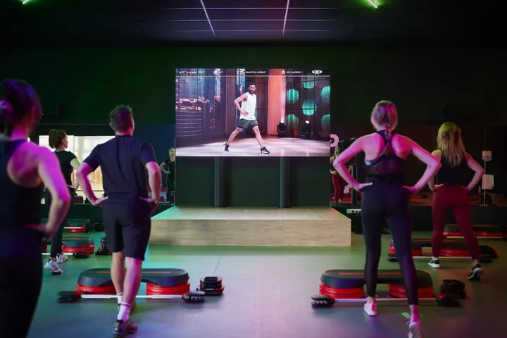 Valkencourt Basic Fitness — Sportschool in Het Gegraaf, Valkenswaard