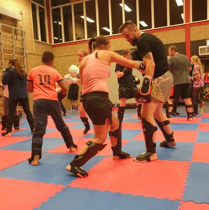 Boca Sports — Vechtsport in Gorsingen Hoeck, Hellevoetsluis