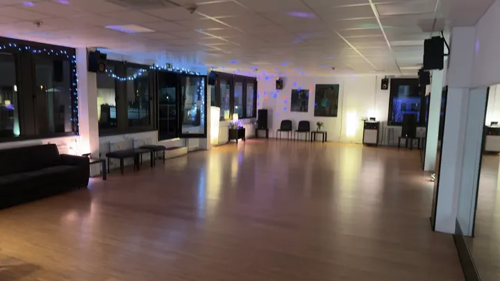 The Movement of Salsa — tanz-studio in Darmstadt — 4