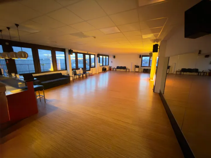 The Movement of Salsa — Tanz in Darmstadt-Nord, Darmstadt