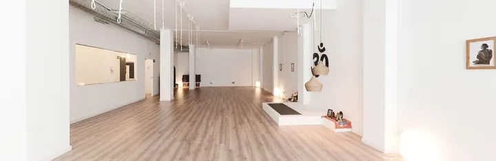 Yogaone Cornellà — Yoga en Cornellà de Llobregat