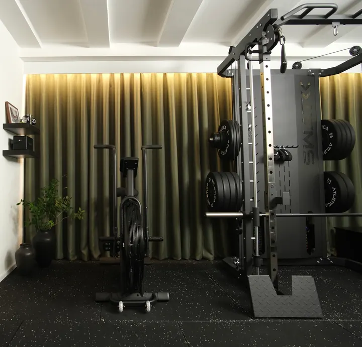 Zeli Boutique Studio | Reformer Pilates | Private Gym — Reformer Pilates in Prenzlauer Berg, Berlin