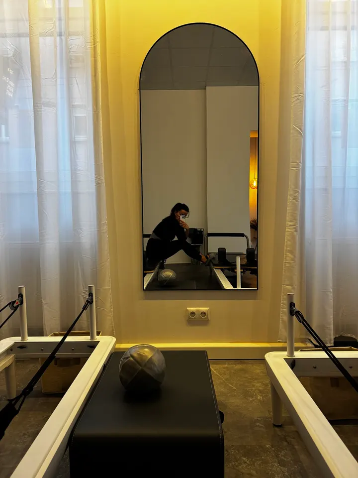 Mae Studio: Reformer Pilates & Indoor Cycling — Pilates in Weststadt Südlicher Teil, Karlsruhe