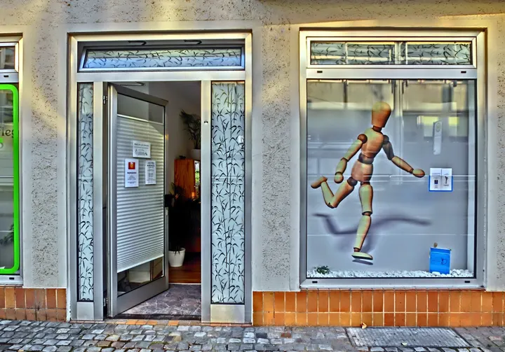 Praxis für gute Haltung / Clinic for good Posture — stretching-studio in Bielefeld — 3