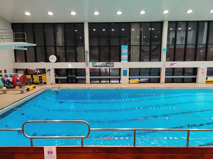 Fullwell Cross Leisure Centre — fitness studio in London — 4