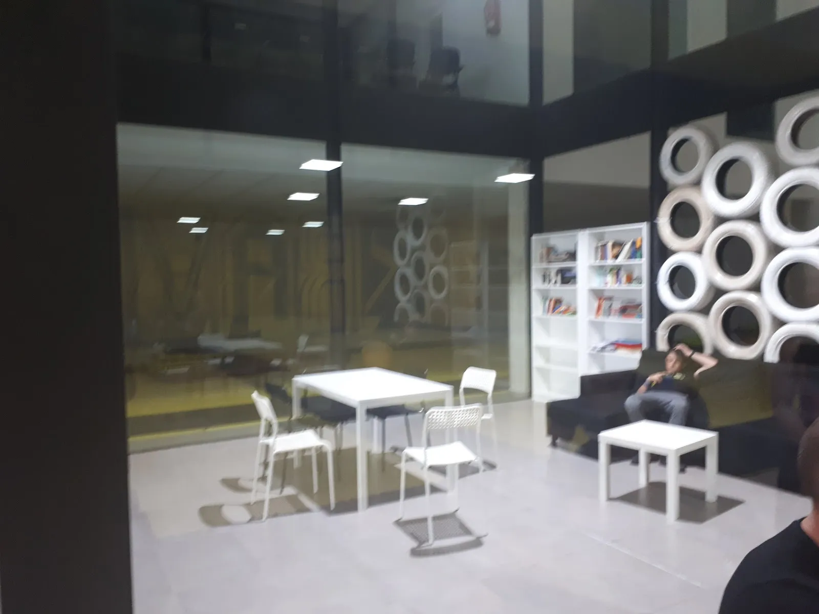 Evolution Box — crossfit-studio en Motor de San Bernardo, Paiporta — 2