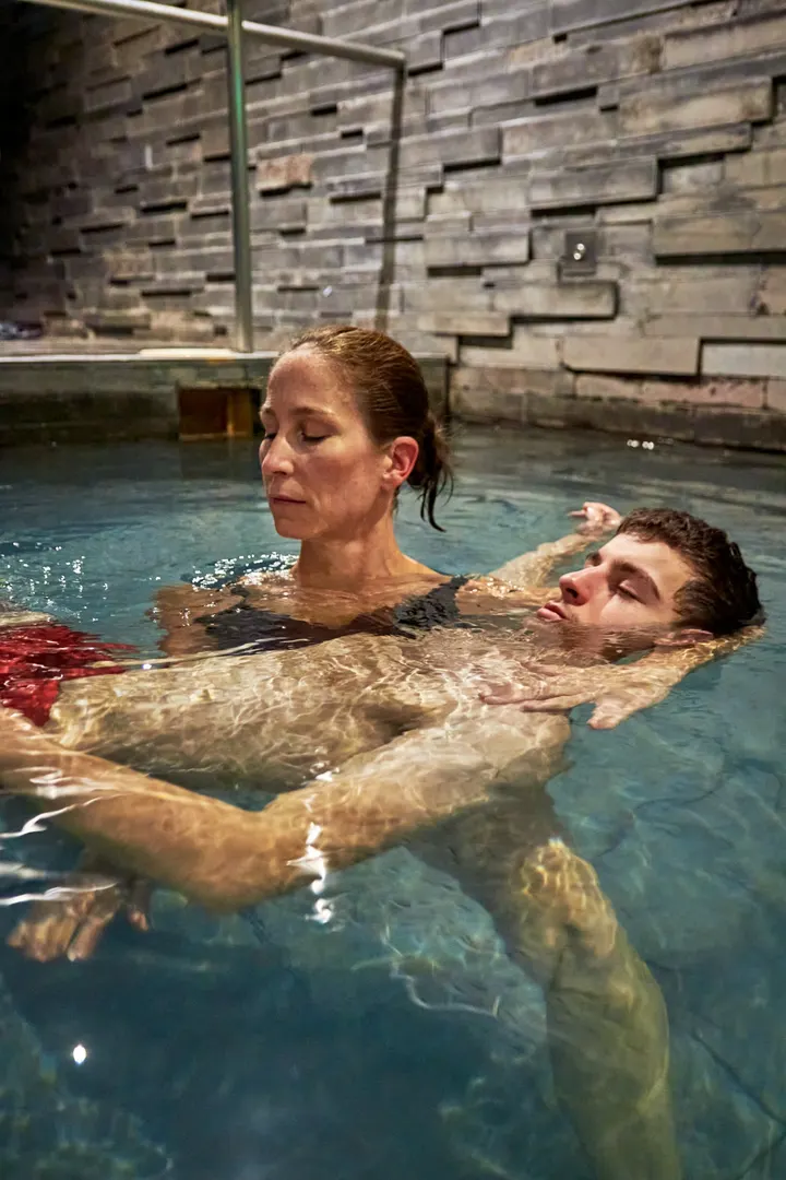 WATSUFIT — wellness-studio en Vista Alegre - G3, Burgos — 3