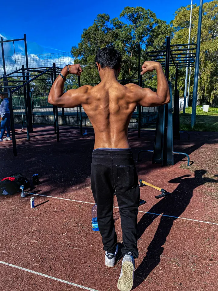 Calisthenics Park Campo dos Mártires da Pátria — ginásio-studio em Pena, Lisboa — 3