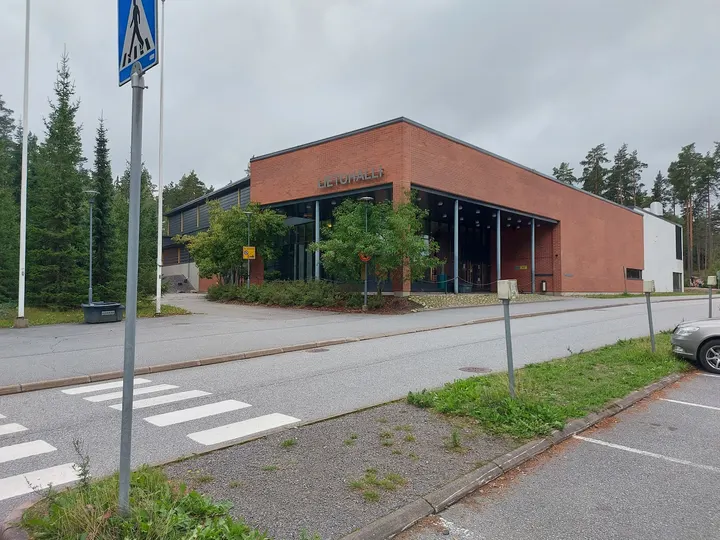 Lietohalli — Tanssi – Keskusta, Lieto