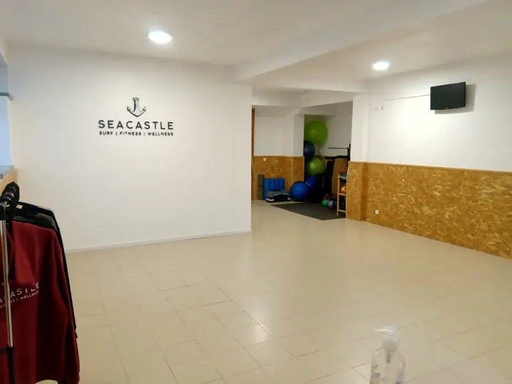 SeaCastle - Surf, Fitness & Wellness — yoga-studio em Peniche — 3
