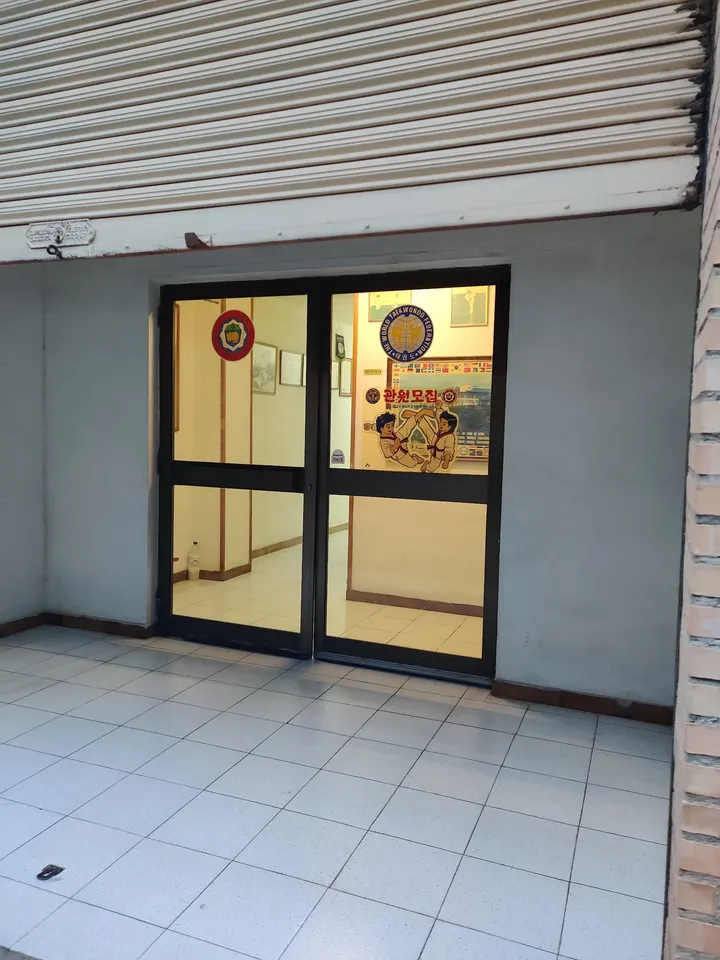 MOON — Artes marciales en Barrio de San José, Huesca