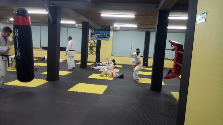 ADCMC - Associação de Desportos de Combate de Macedo de Cavaleiros — artes marciais-studio em Macedo de Cavaleiros — 3