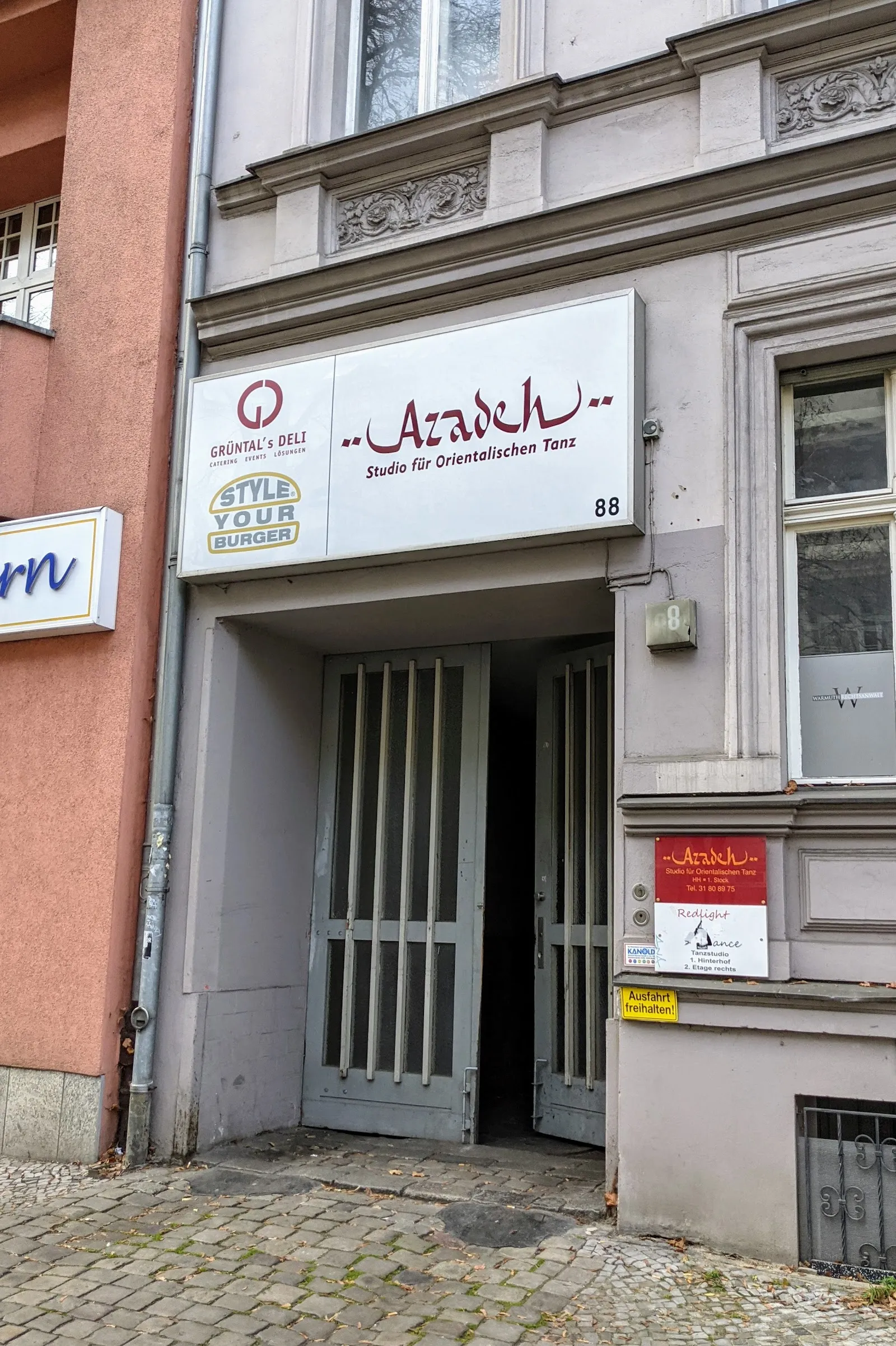 Azadeh Studio — tanz-studio in Berlin — 3